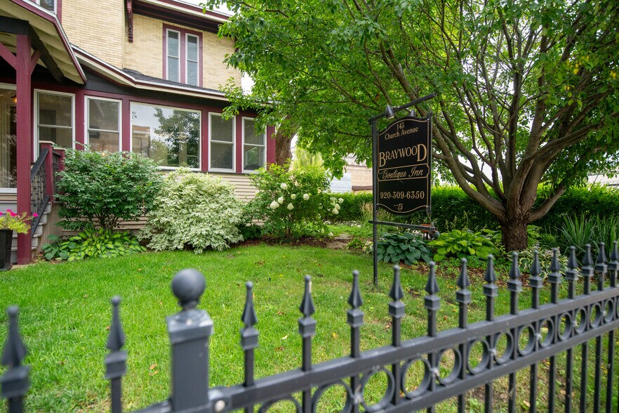 143 Church Ave, Oshkosh, WI à vendre - Photo du bâtiment - Image 3 de 57