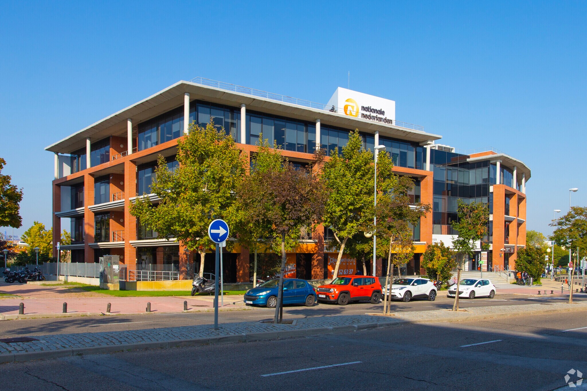 Avenida de Bruselas, 16, Alcobendas, Madrid à louer Photo du bâtiment- Image 1 de 5
