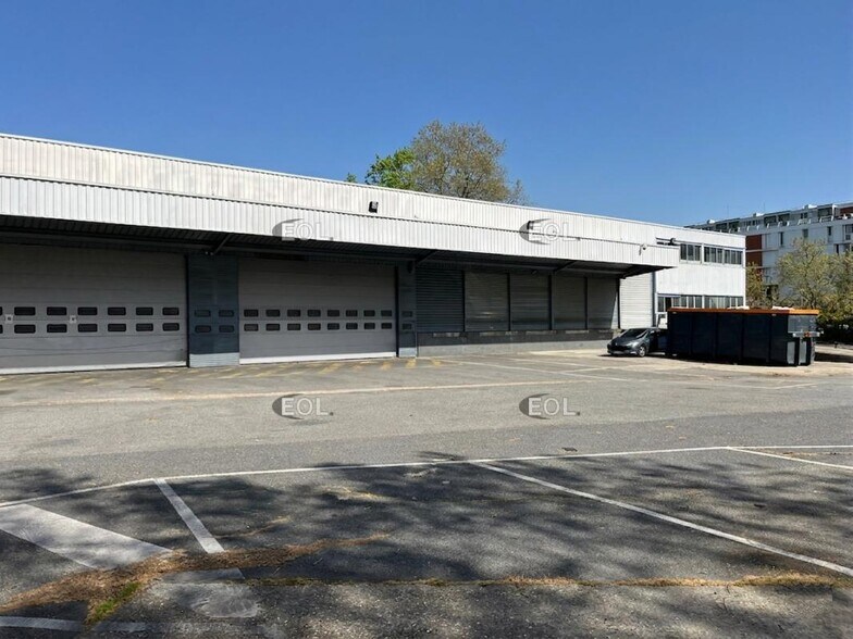 Flex dans Villeneuve-la-Garenne à louer - Photo du bâtiment - Image 1 de 10