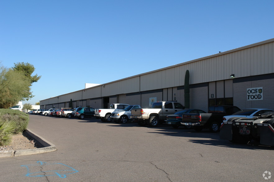 3210 E Roeser Rd, Phoenix, AZ for lease - Building Photo - Image 2 of 4