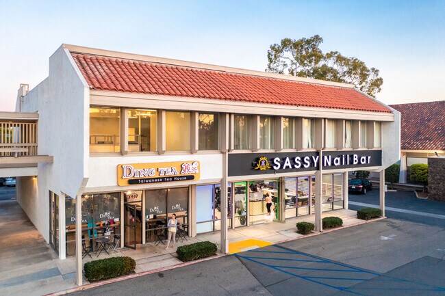 Plus de détails pour 2706 Harbor Blvd, Costa Mesa, CA - Bureau à louer