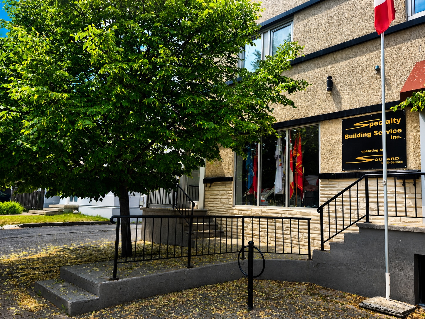 14 Bayswater Av, Ottawa, ON for lease Interior Photo- Image 1 of 5