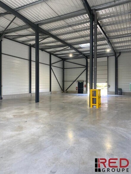 Industrial in Signes for lease - Interior Photo - Image 1 of 5
