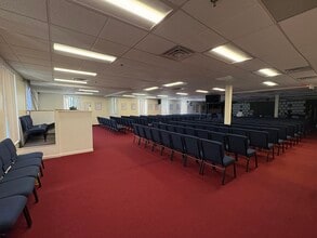 240 Bear Hill Rd, Waltham, MA for lease Building Photo- Image 2 of 3