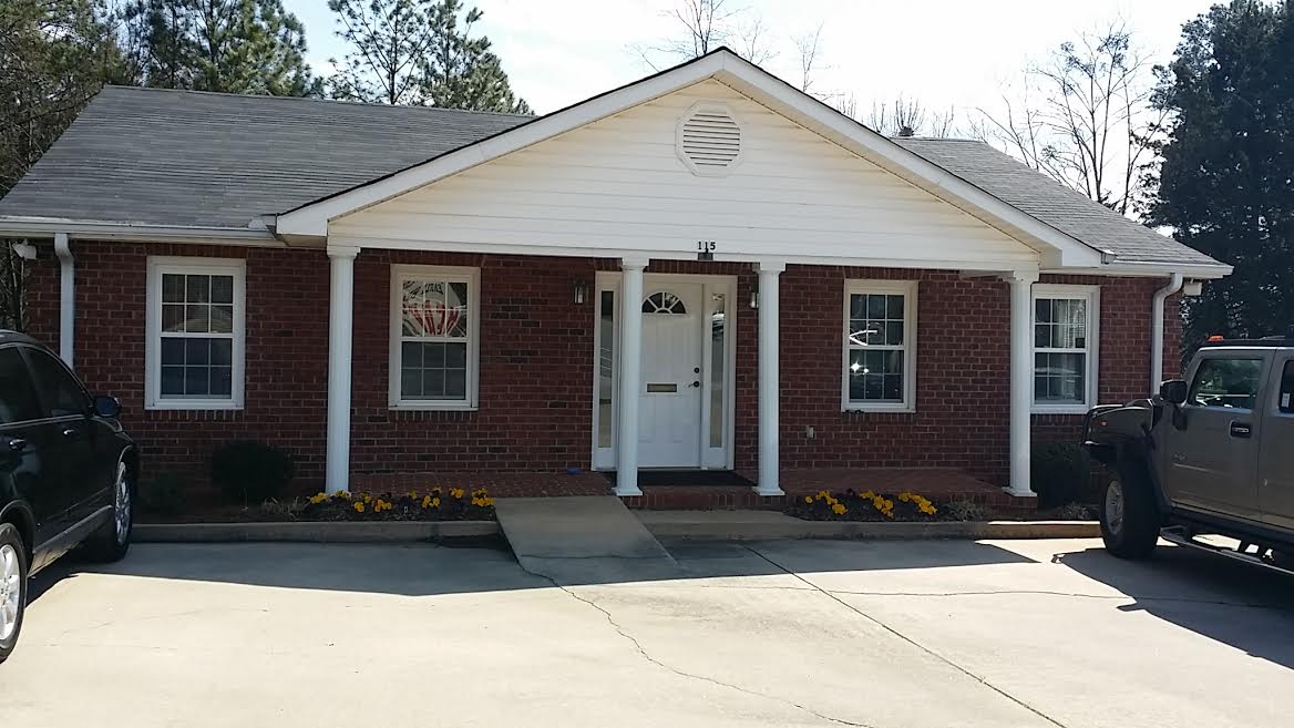 115 Samaritan Dr, Cumming, GA à vendre Photo principale- Image 1 de 1