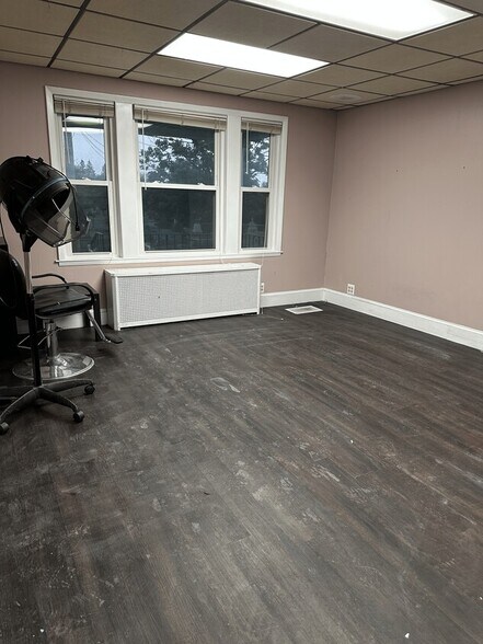 1231 Mohawk St, Utica, NY à louer - Photo intérieure - Image 2 de 9