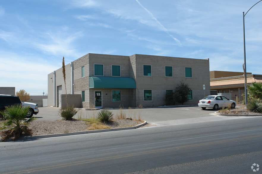 15 W Brooks Ave, North Las Vegas, NV for sale - Primary Photo - Image 1 of 1