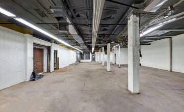 165 Newport St, Brooklyn, NY for sale Interior Photo- Image 2 of 3