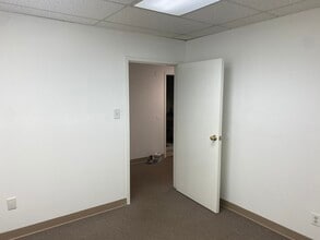 407 Church St NE, Vienna, VA for lease Interior Photo- Image 1 of 6