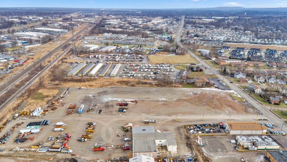 30817 Euclid Ave, Willoughby, OH for sale - Aerial - Image 2 of 10
