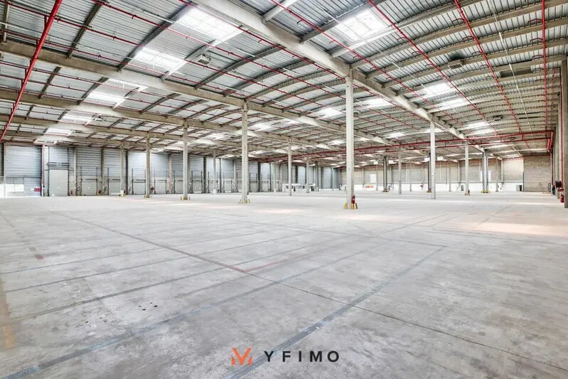 Industrial in Gargenville for lease - Building Photo - Image 3 of 7