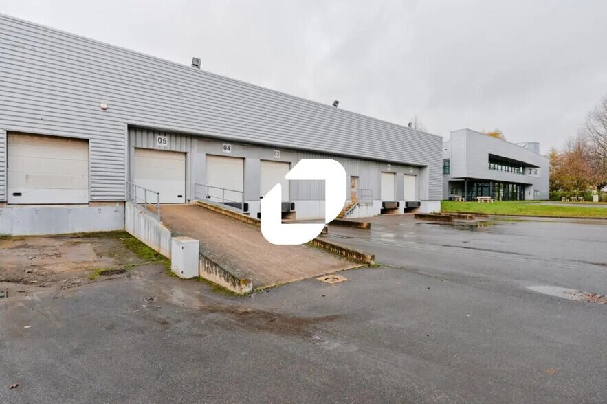 Industriel dans Wissous à louer - Photo du bâtiment - Image 3 de 15