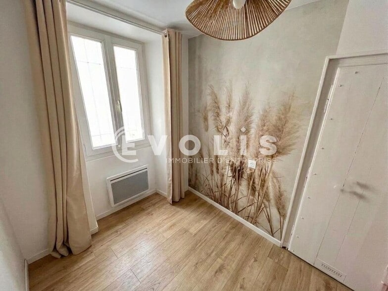 Retail in Mennecy for sale - Building Photo - Image 3 of 7