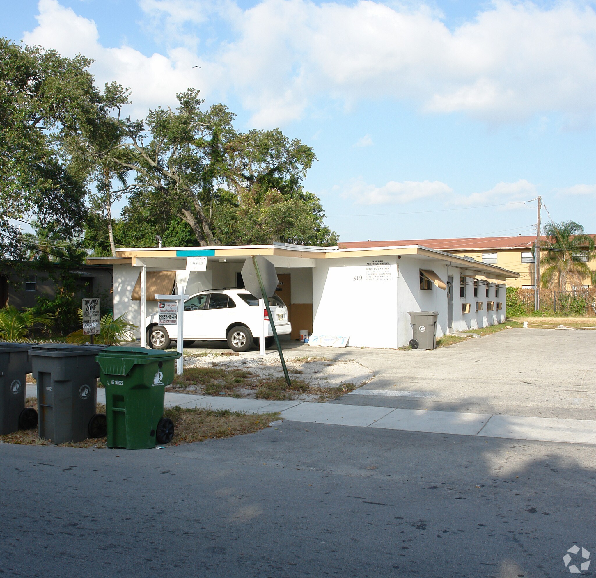 519 NW 23rd Ave, Fort Lauderdale, FL à louer Photo principale- Image 1 de 4