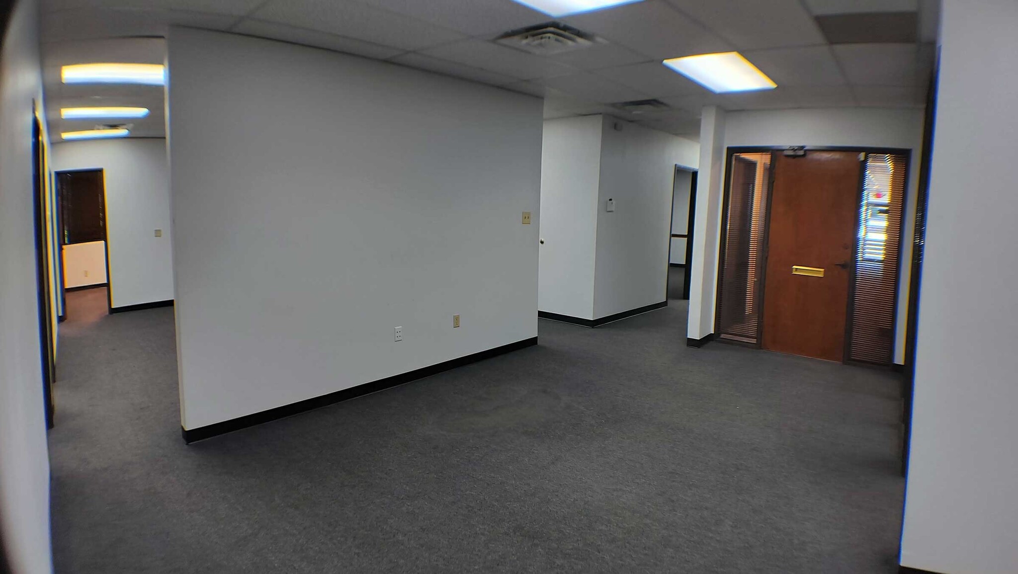 2000 N Central Expy, Plano, TX for lease Interior Photo- Image 1 of 8