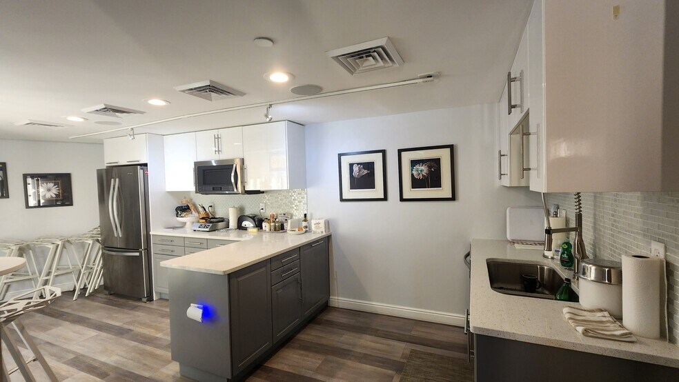 1350 Lawrence St, Denver, CO à vendre - Photo intérieure - Image 2 de 8