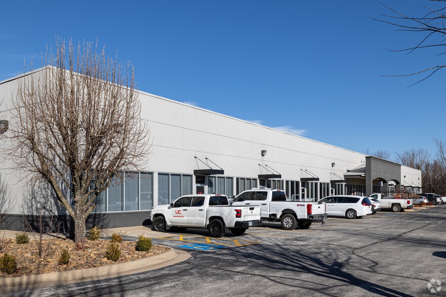 2709 SE Otis Corley Dr, Bentonville, AR for lease - Building Photo - Image 3 of 4