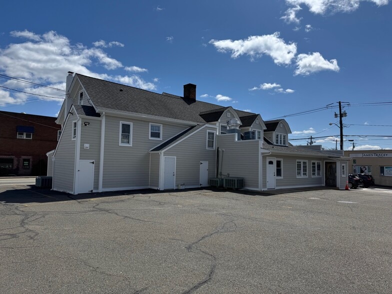625 Wyckoff Ave, Wyckoff, NJ à louer - Photo du bâtiment - Image 3 de 4