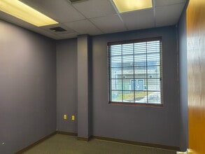 120 Limestone St, Maysville, KY for lease Interior Photo- Image 1 of 3
