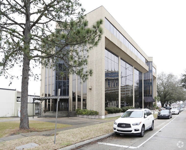 2540 Severn Ave, Metairie, LA for lease - Primary Photo - Image 1 of 8