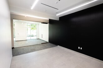 5501 Headquarters Dr, Plano, TX for lease Interior Photo- Image 2 of 6