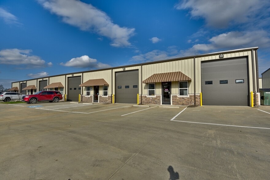 11400 State Highway 30, College Station, TX for lease - Building Photo - Image 3 of 19