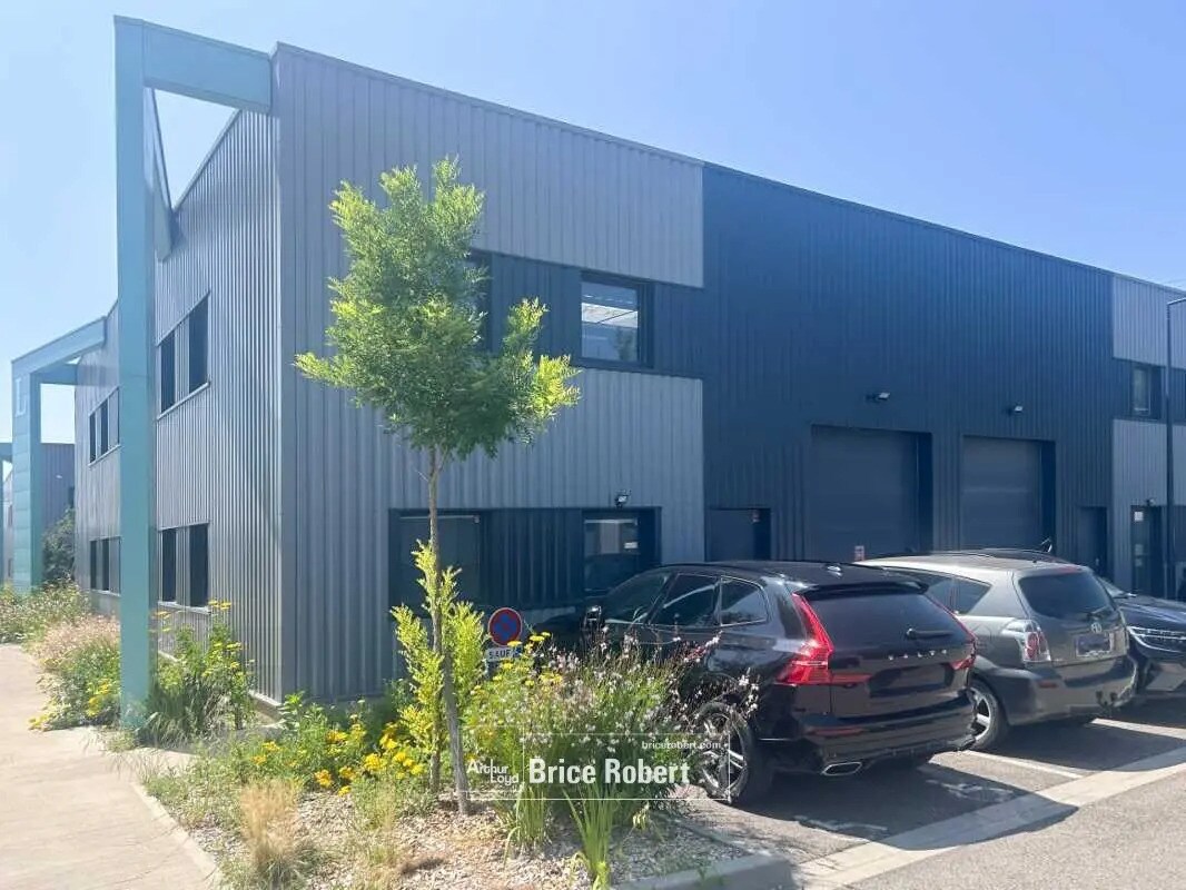 Flex in Genay for lease Building Photo- Image 1 of 51