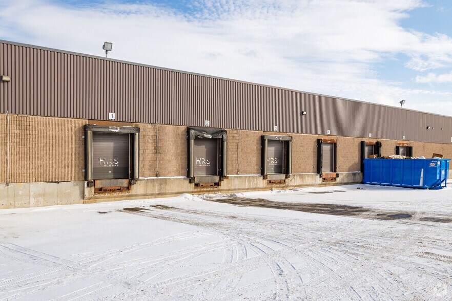 10050 Ch De La Côte-De-Liesse, Montréal, QC for lease - Building Photo - Image 2 of 5