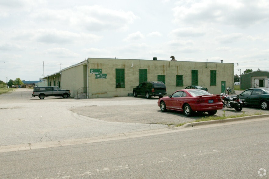 24 Leonard Wood Rd, Battle Creek, MI for sale - Building Photo - Image 2 of 32