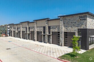 2601 TX-121, Lewisville, TX à louer Photo du bâtiment- Image 1 de 18