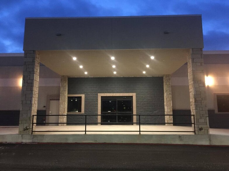 3708-3722 E Rosedale St, Fort Worth, TX for sale - Building Photo - Image 3 of 9