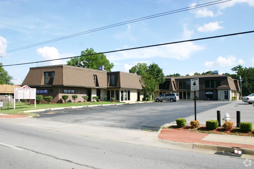 512 E 32nd St, Joplin, MO for lease - Primary Photo - Image 1 of 1