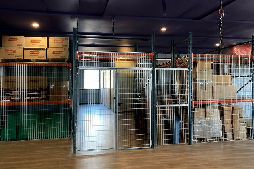 50 N Northern Way, York, PA à louer - Photo du bâtiment - Image 3 de 5