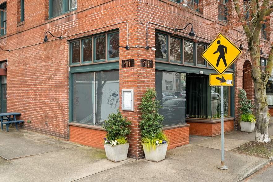 1403-1407 SE Belmont St, Portland, OR à vendre - Photo du bâtiment - Image 2 de 36