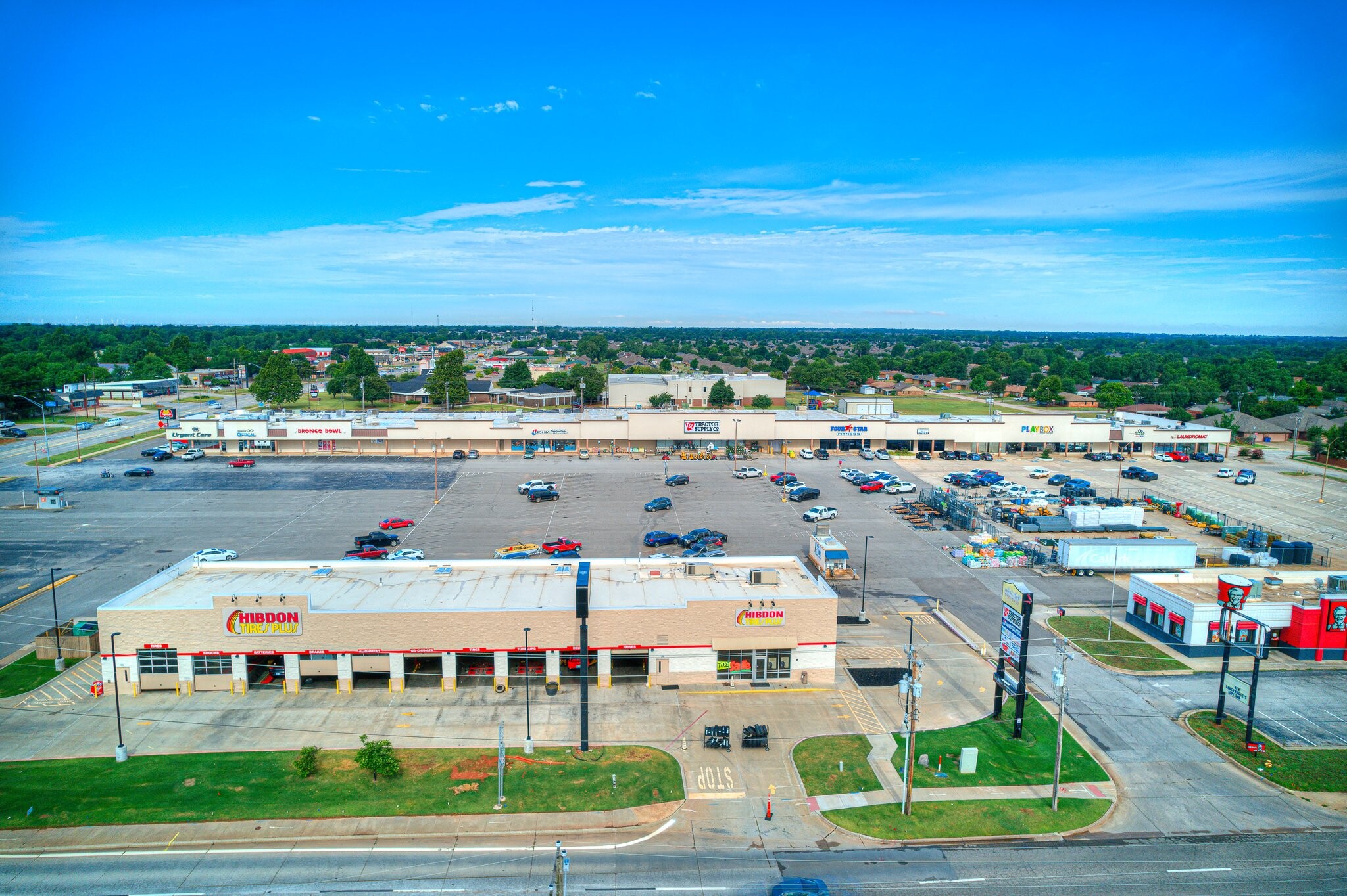 101-361 N Mustang Rd, Mustang, OK à vendre Photo du b timent- Image 1 de 16