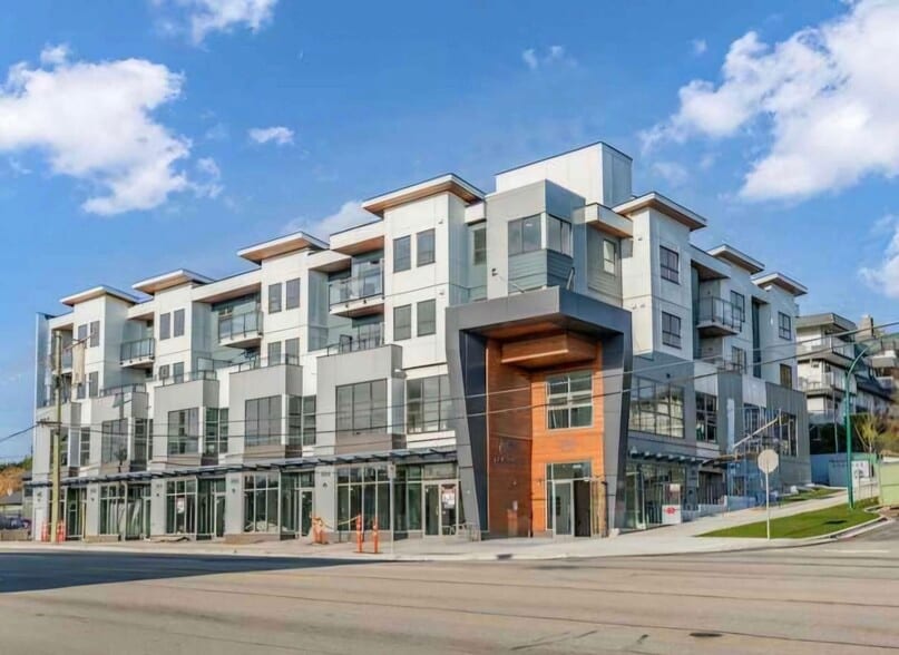 5535 Hastings St, Burnaby, BC for lease - Primary Photo - Image 1 of 33