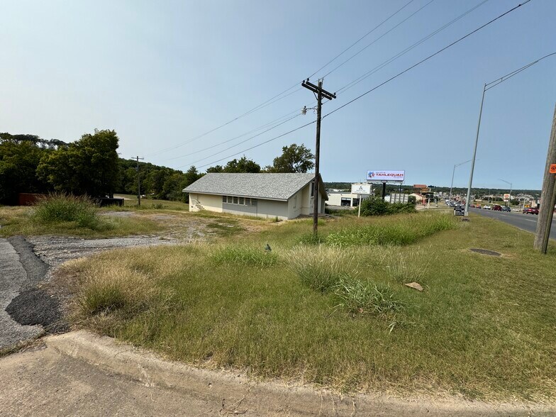 2602 Muskogee ave, Tahlequah, OK à vendre - Photo du bâtiment - Image 3 de 35