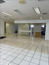 3110 45th St, West Palm Beach, FL for lease Interior Photo- Image 2 of 3