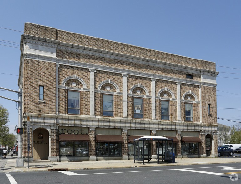 168 Main St, Manasquan, NJ à vendre - Photo du bâtiment - Image 3 de 3