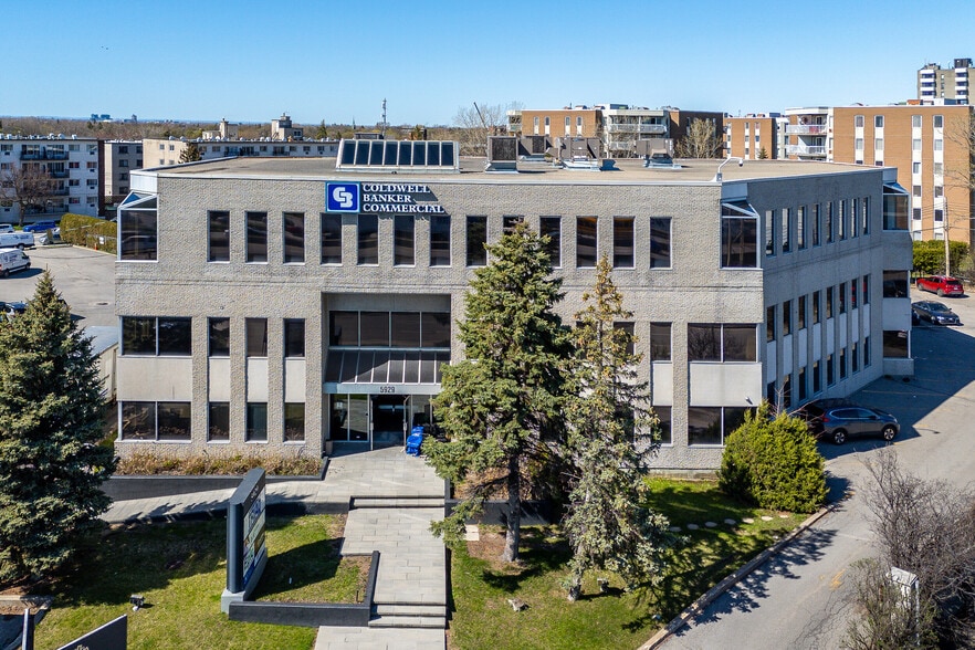 5929 Rte Transcanadienne, Montréal, QC for lease - Primary Photo - Image 1 of 17