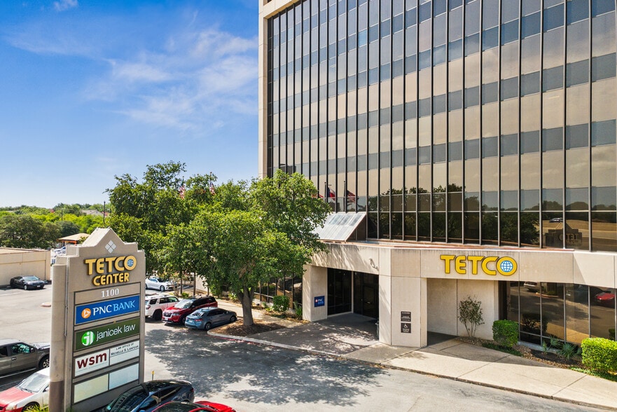 1100 NE Loop 410, San Antonio, TX for lease - Building Photo - Image 3 of 8