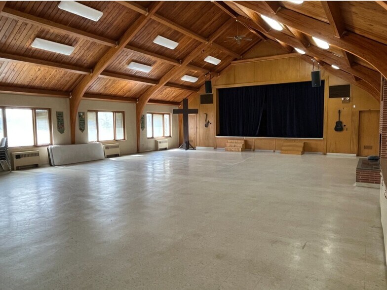 5171 Commerce Rd, Orchard Lake, MI à louer - Photo intérieure - Image 3 de 12