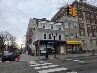 More details for 664 Bergen Ave, Jersey City, NJ - Retail for Sale