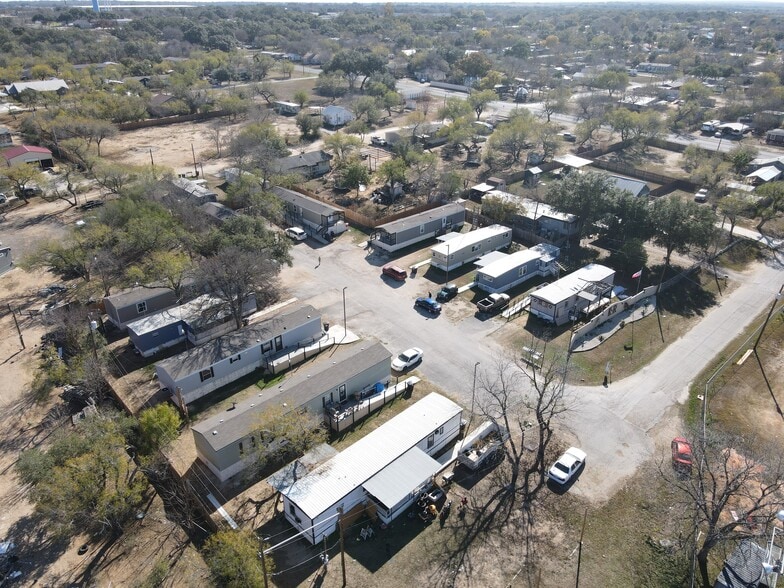 110 3rd St, Natalia, TX for sale - Aerial - Image 3 of 19
