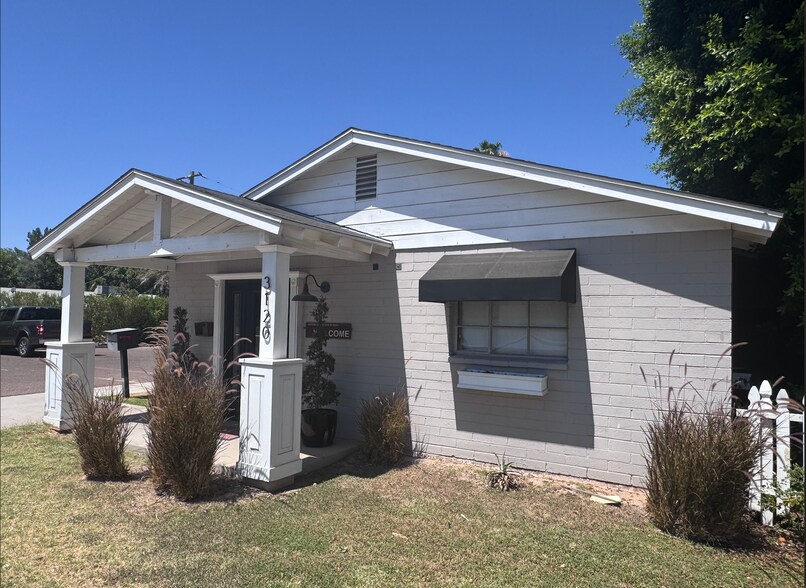3120 N 44th St, Phoenix, AZ à vendre - Photo du bâtiment - Image 3 de 6