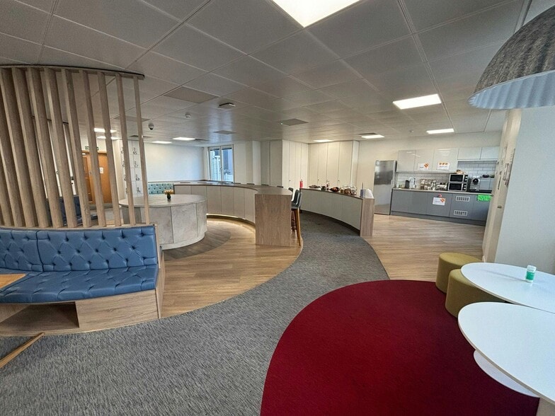 66 Cheapside, London for lease - Building Photo - Image 3 of 3