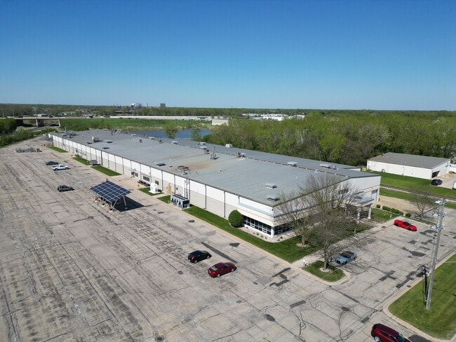 More details for 585 Enterprise Dr, Neenah, WI - Industrial for Lease
