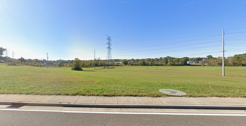 7416 Brickyard Rd, Powell, TN for sale - Primary Photo - Image 1 of 3