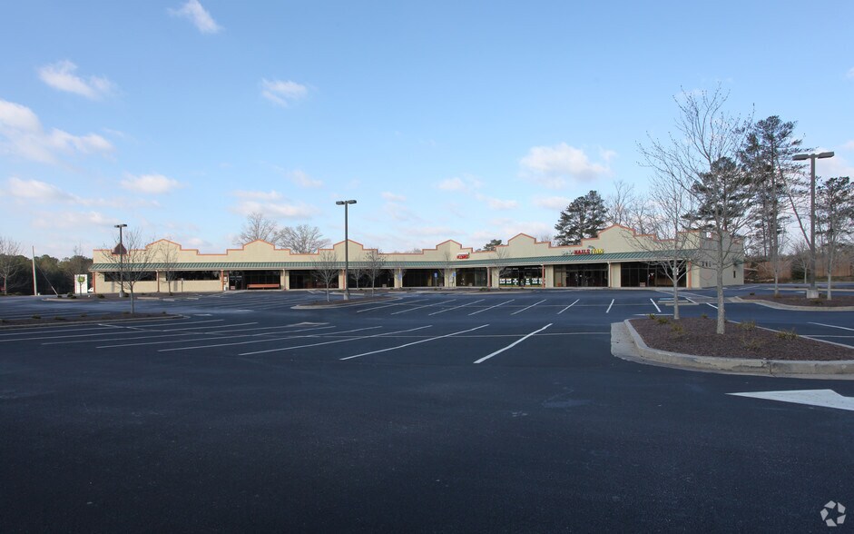 1711 Athens Highway, Snellville, GA à louer - Photo du bâtiment - Image 2 de 3