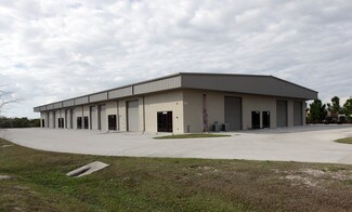 Plus de détails pour 551 Owen Ave N, Lehigh Acres, FL - Local d'activités à louer